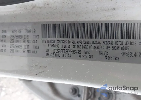 2019 Ram 1500 Big Horn/Lone Star 4X4 5'7 Box z USA, uszkodzony, nr VIN 1C6SRFFT2KN796749